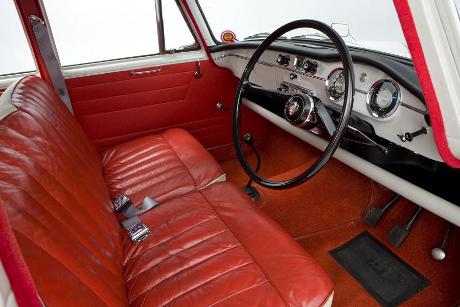Интерьер Austin A55 Cambridge Mark II Saloon 1959 года  (фото 17 из 18)